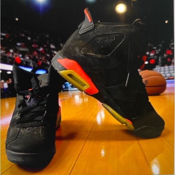 Air Jordan Retro Infrared 2019 High-Top Sneakers No Box